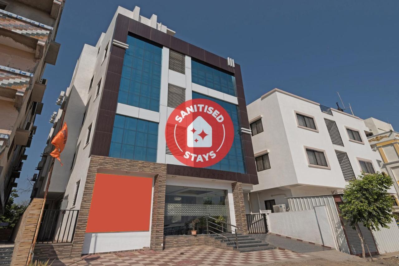 Oyo Flagship 19196 Shree Sai Niladri Residency Shirdi Eksteriør billede