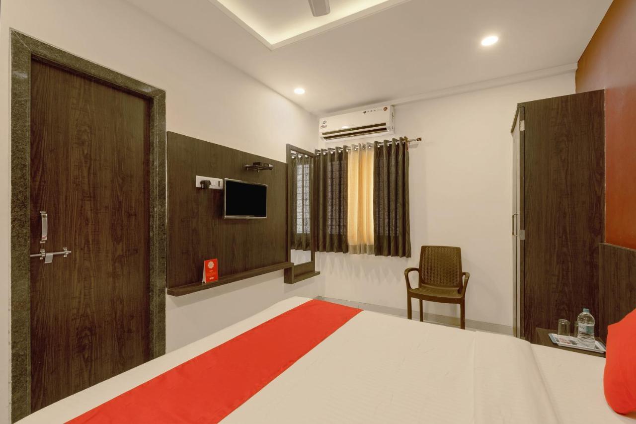 Oyo Flagship 19196 Shree Sai Niladri Residency Shirdi Eksteriør billede